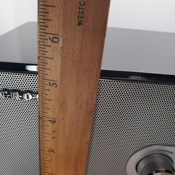 Crosley CR3022A-BK Retro Style AM/FM Tabletop Radio Black W/ 12V DC Power Cord - Picture 9 of 14